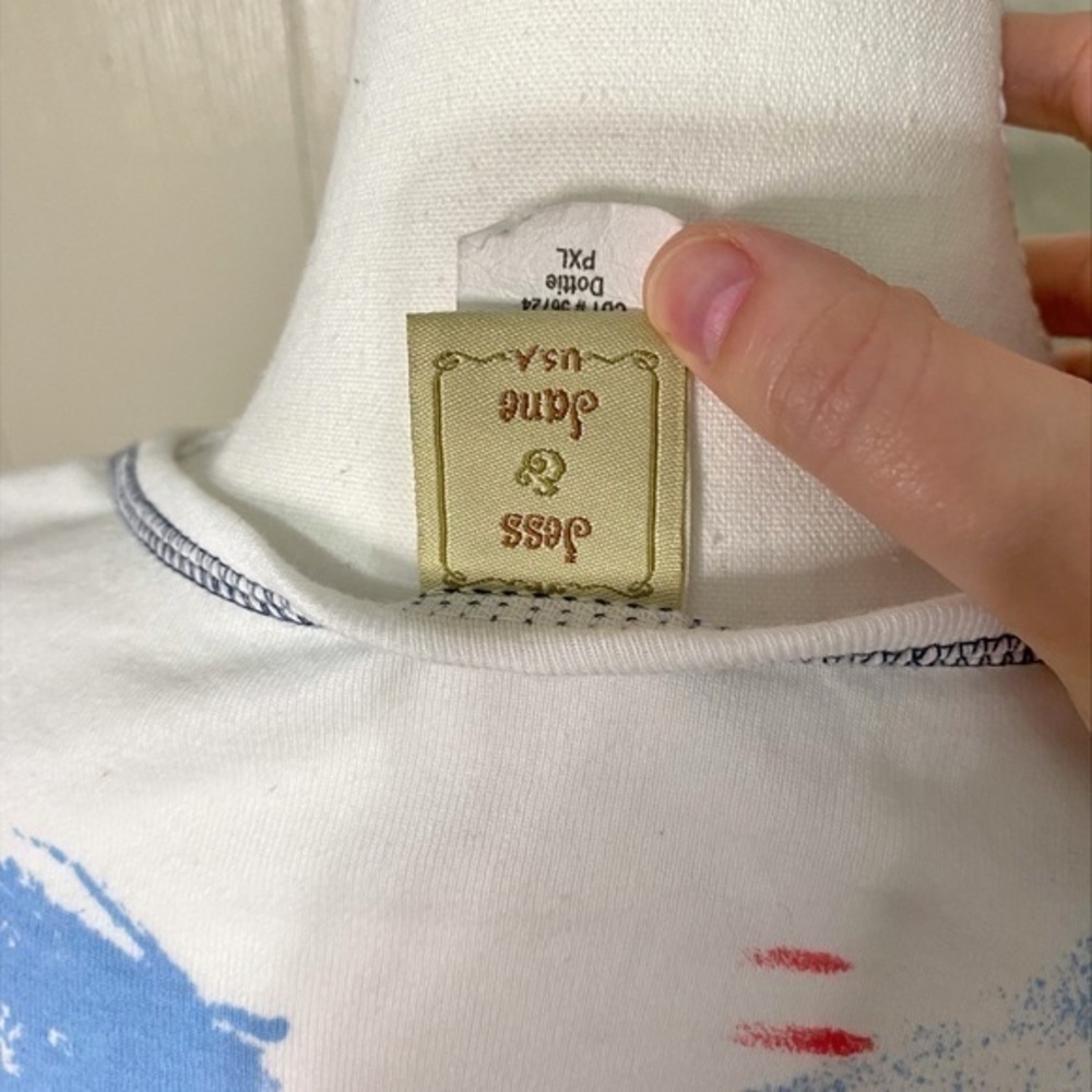 Jess & Jane‎ Dottie Scoop Neck 3/4 Sleeve Paint Splotches Top - Picture 3 of 6